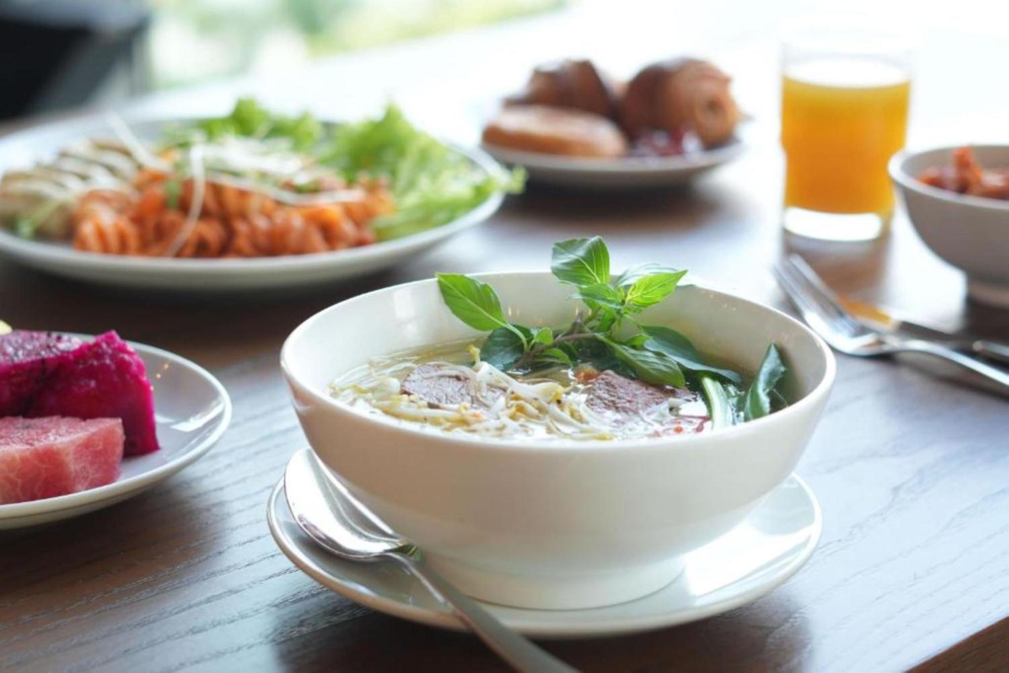 Wink Hotel Can Tho Ninh Kieu Wharf - 24Hrs Stay & Rooftop Pool Bar Екстериор снимка