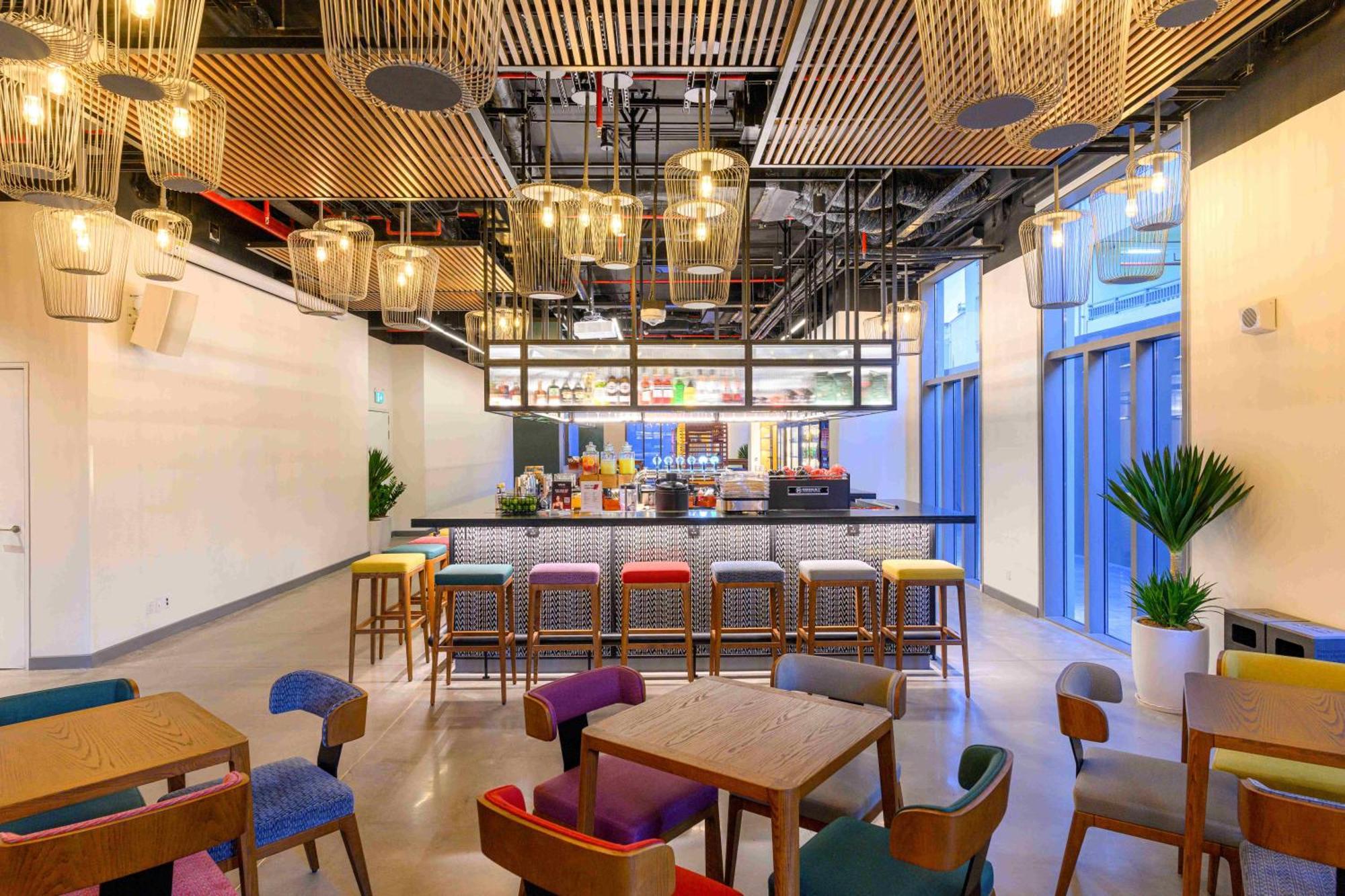 Wink Hotel Can Tho Ninh Kieu Wharf - 24Hrs Stay & Rooftop Pool Bar Екстериор снимка