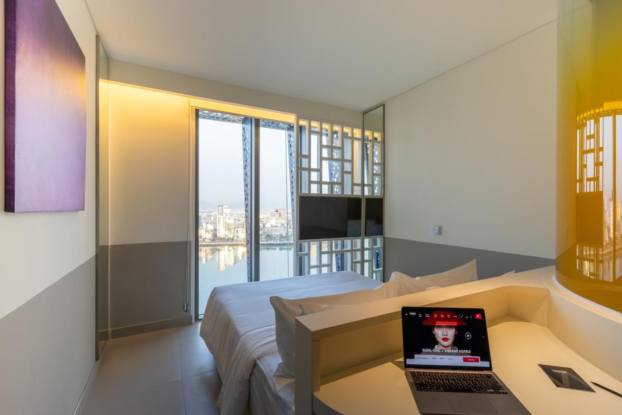 Wink Hotel Can Tho Ninh Kieu Wharf - 24Hrs Stay & Rooftop Pool Bar Екстериор снимка